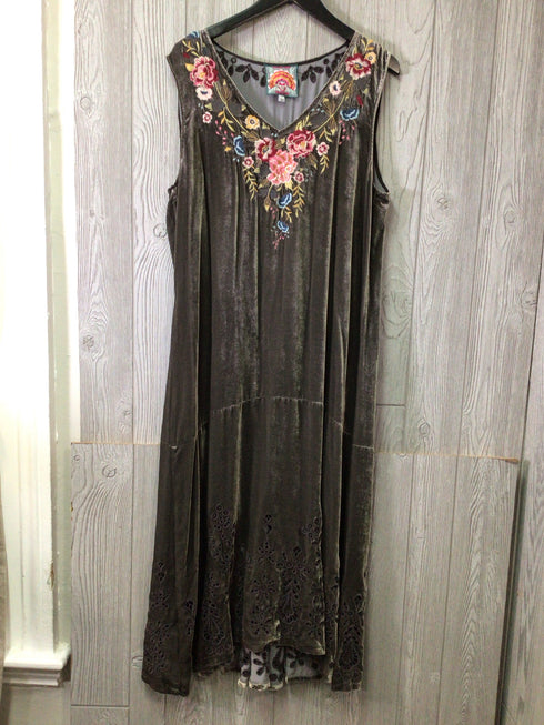 Johnny Was Velvet Dress Set Size Large